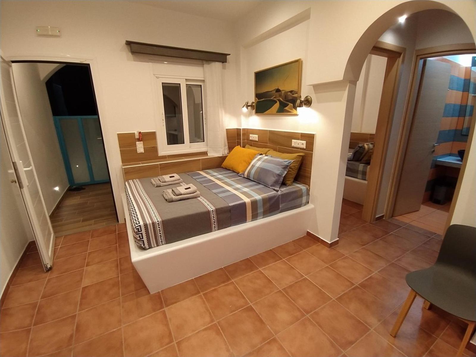 Chariot Apartments Santorini Kamari  Bilik gambar